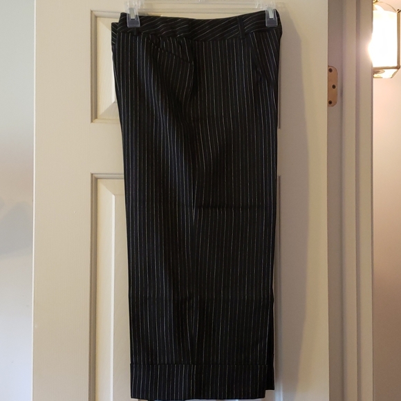 NWT WHBM Black Capri Pants - Picture 1 of 6